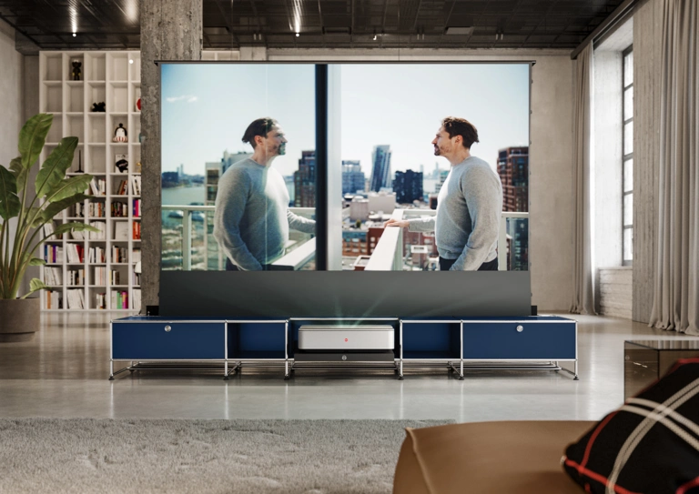 3285-usm-leica-home-02-side-screen.webp