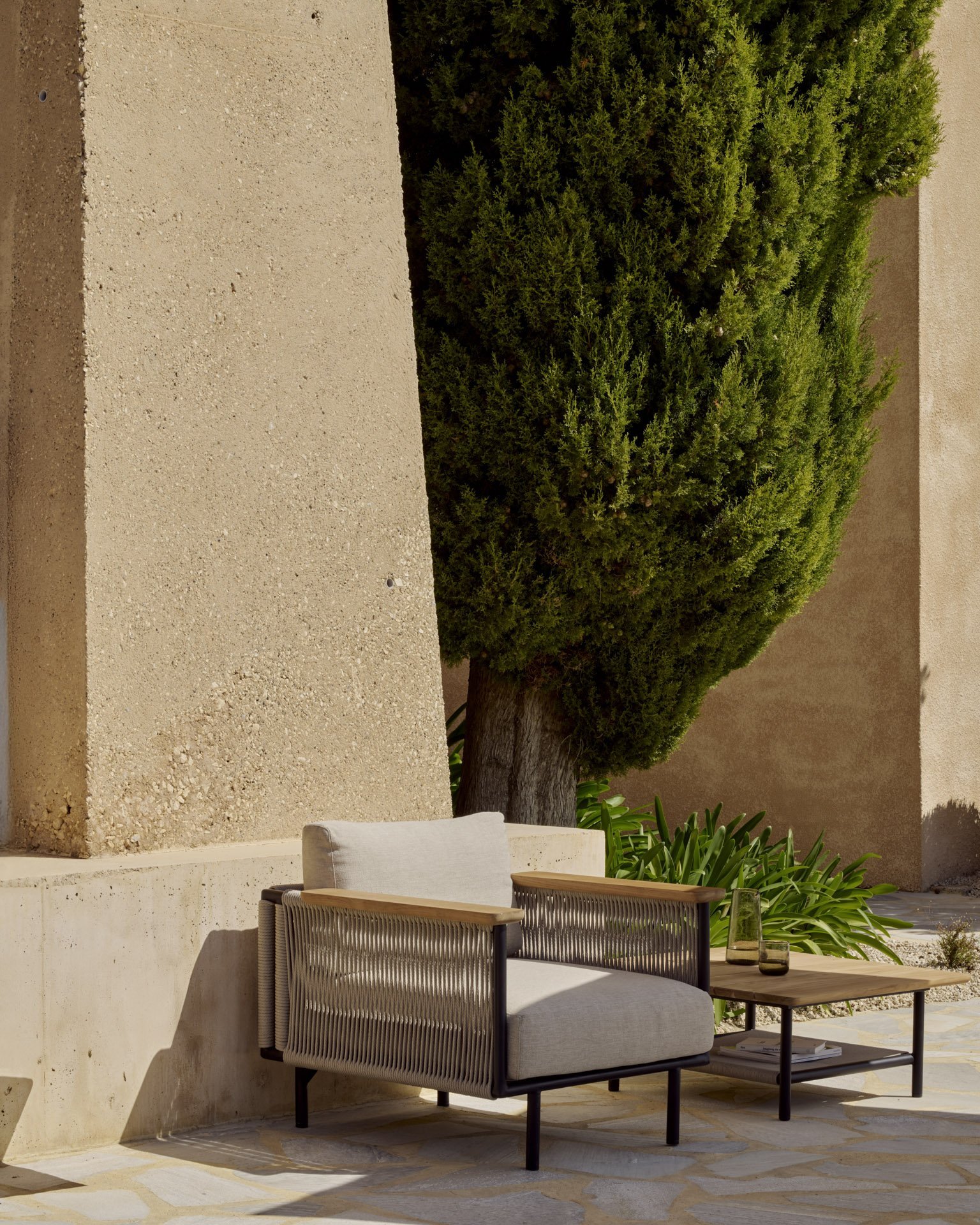60216_Corbey_outdoor_lounge_chair_oyster_fabric_60617_Corbey_outdoor_coffee_table_square_web.jpg