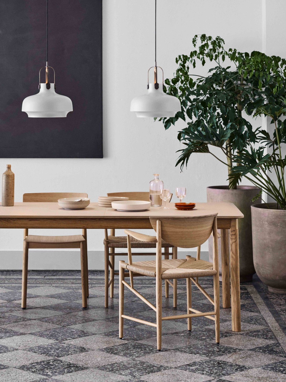 ATD_lifestyle_2020_Patch_HW1_Drawn_HM3_HM4_Betty_TK2_Copenhagen_SC7_Loafer_SC23_Planter_SC44_SC45_Amore_SC49_web_closeupchair-1200x1600-1.jpg