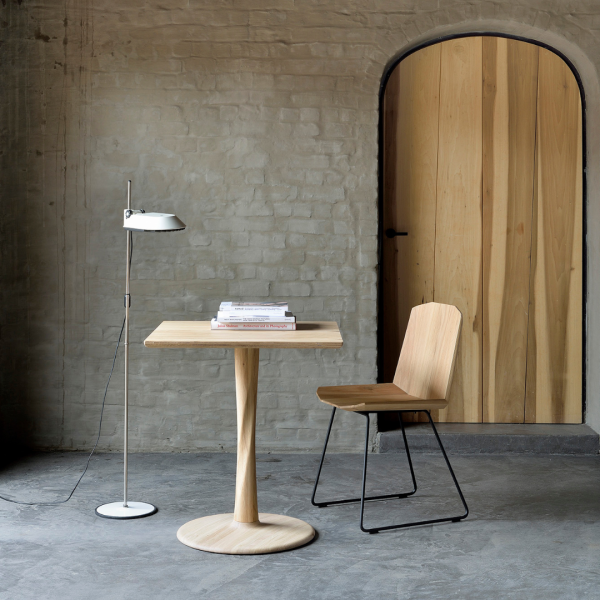 Mesa cuadrada Torsion – Ethnicraft