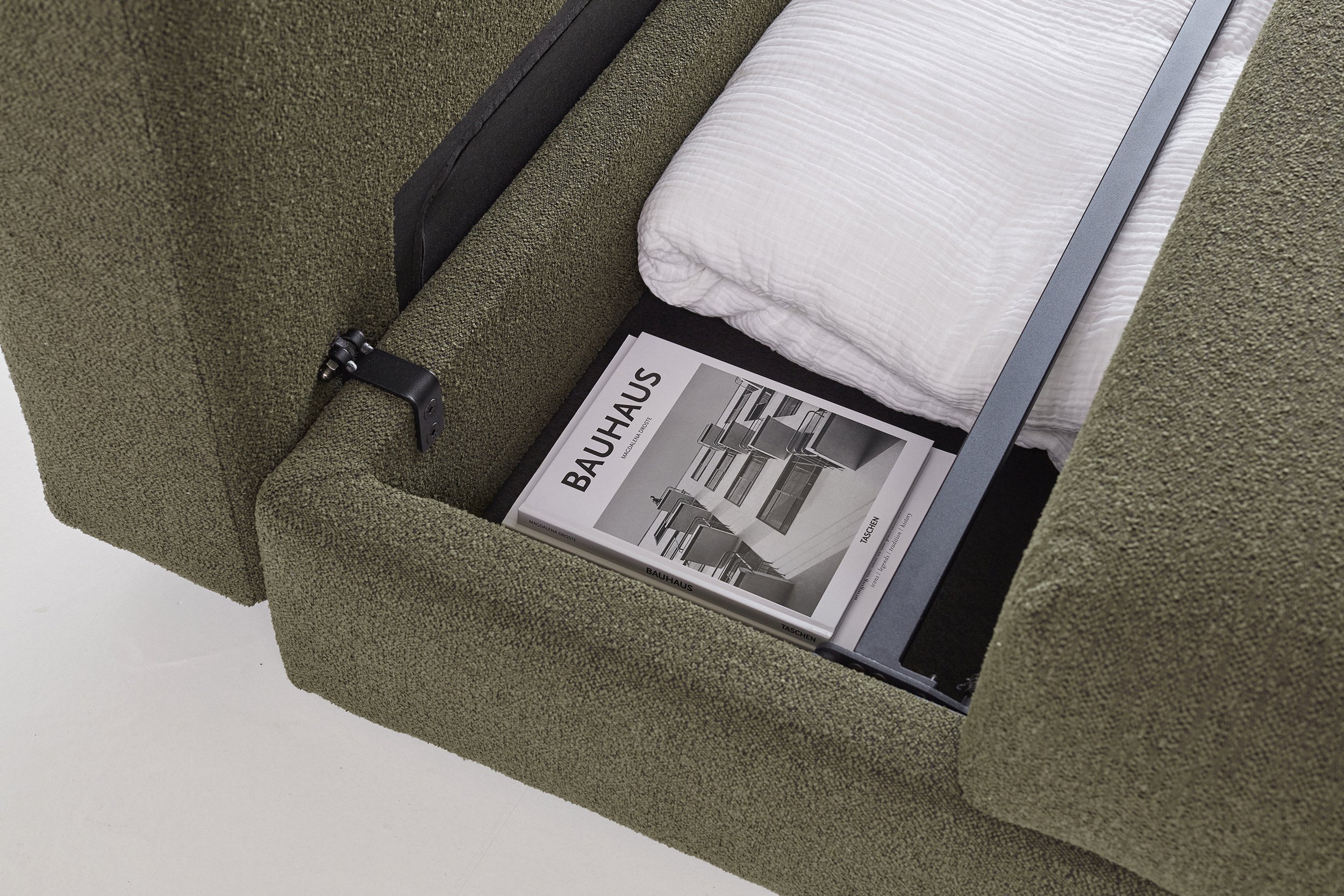Osvald-Sofa-Bed-535-e9-web.jpg