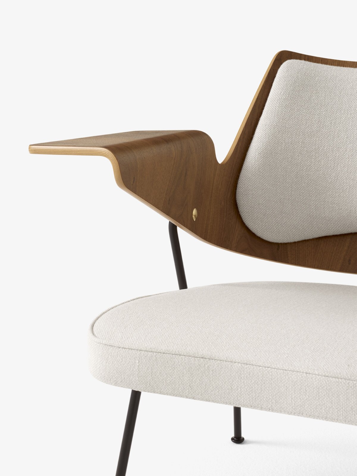 RFH-Lounge-Chair-RD8_Black-w.-Walnut-and-Beech-and-Hallingdal-103_detaile-1200x1600-1.jpg