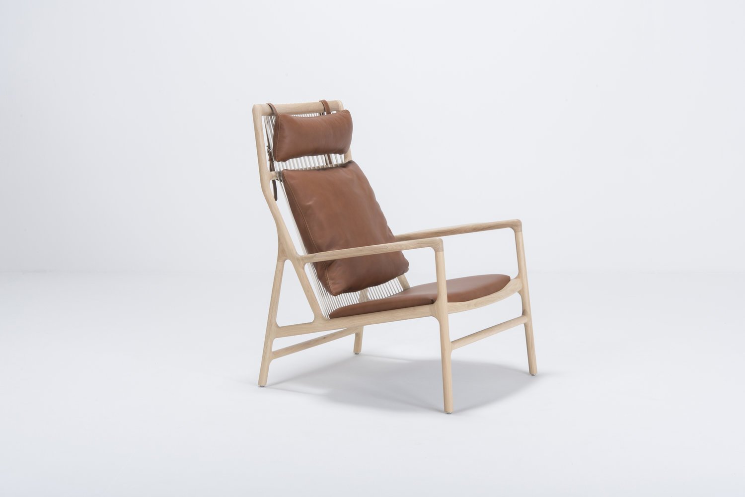 lq-st-dedo-lounge-chair-oak-white-1015-dakar-leather-whisky-2732-26.jpg