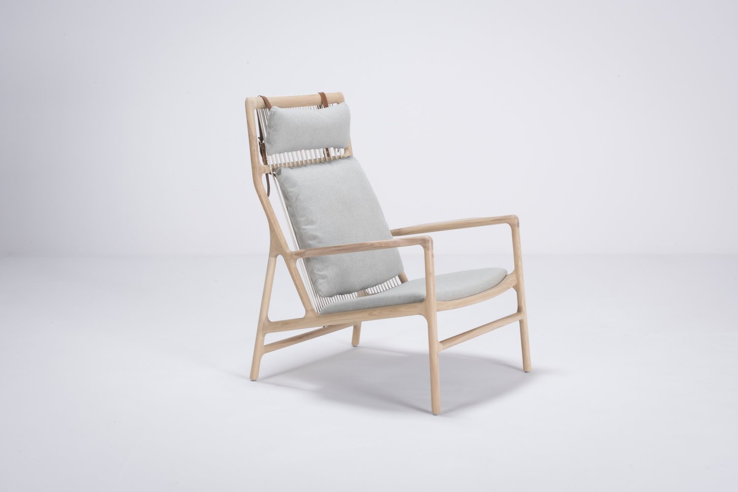 lq-st-dedo-lounge-chair-oak-white-1015-newbury-mlf-10-4.jpg