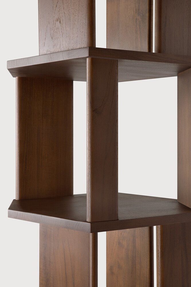 product_wf_10131_Stairs_column_varnished_teak_brown_det04_WEB.jpg