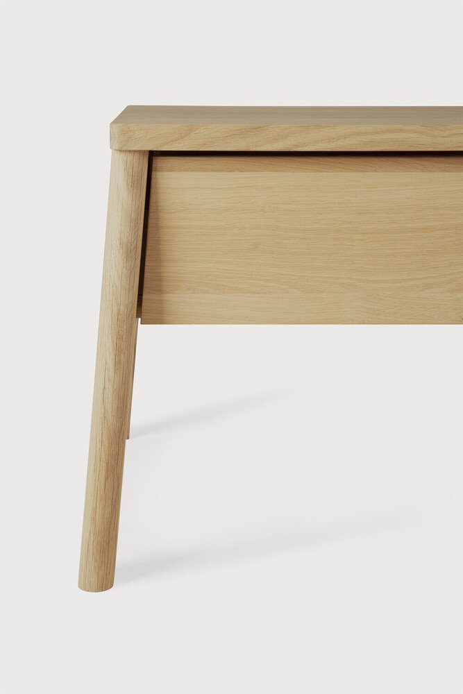 product_wf_51210_Air_bedside_table_oak_det04_WEB.jpg