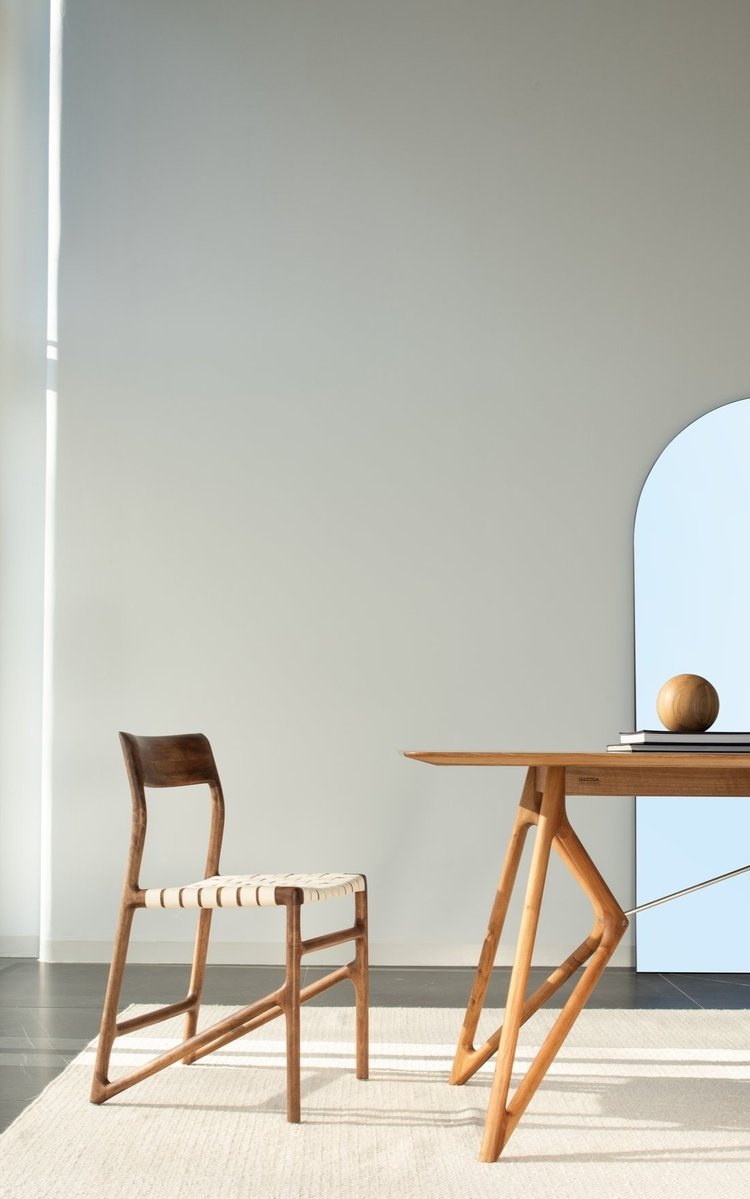 tink-table-fawn-chair-walnut-webbing-white-01-02-gazzda.jpg